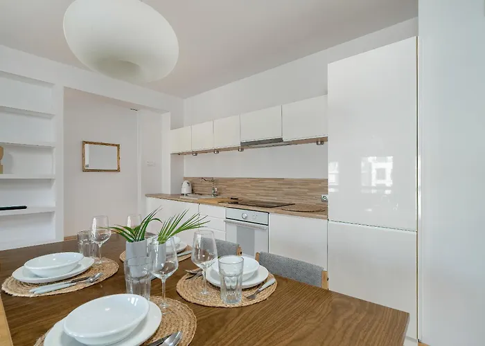 Spacious&bright With Parking By Renters Apartament Poznań