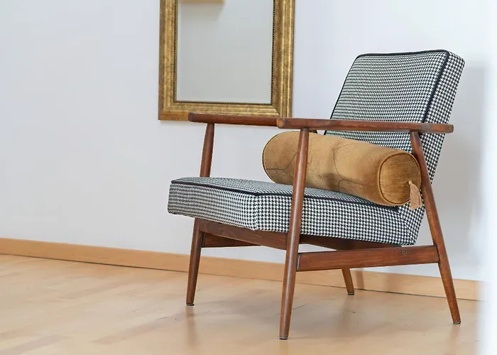 Spacious&bright With Parking By Renters Apartament